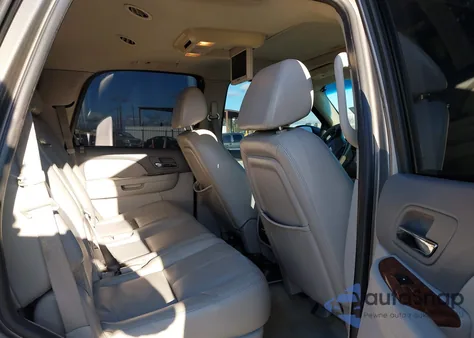 2007 Chevrolet Tahoe Ltz z USA, uszkodzony, nr VIN 1GNFK13097J148083